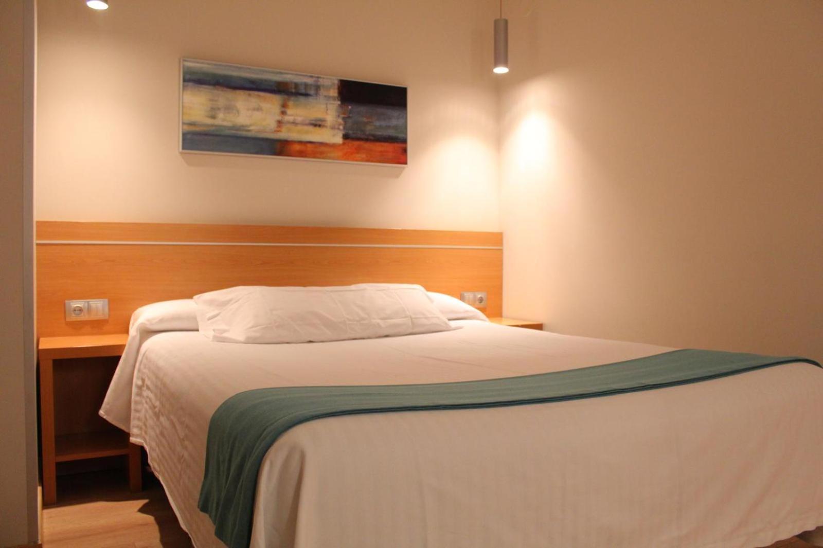 Hostal Aralar Aizoáin Exteriör bild