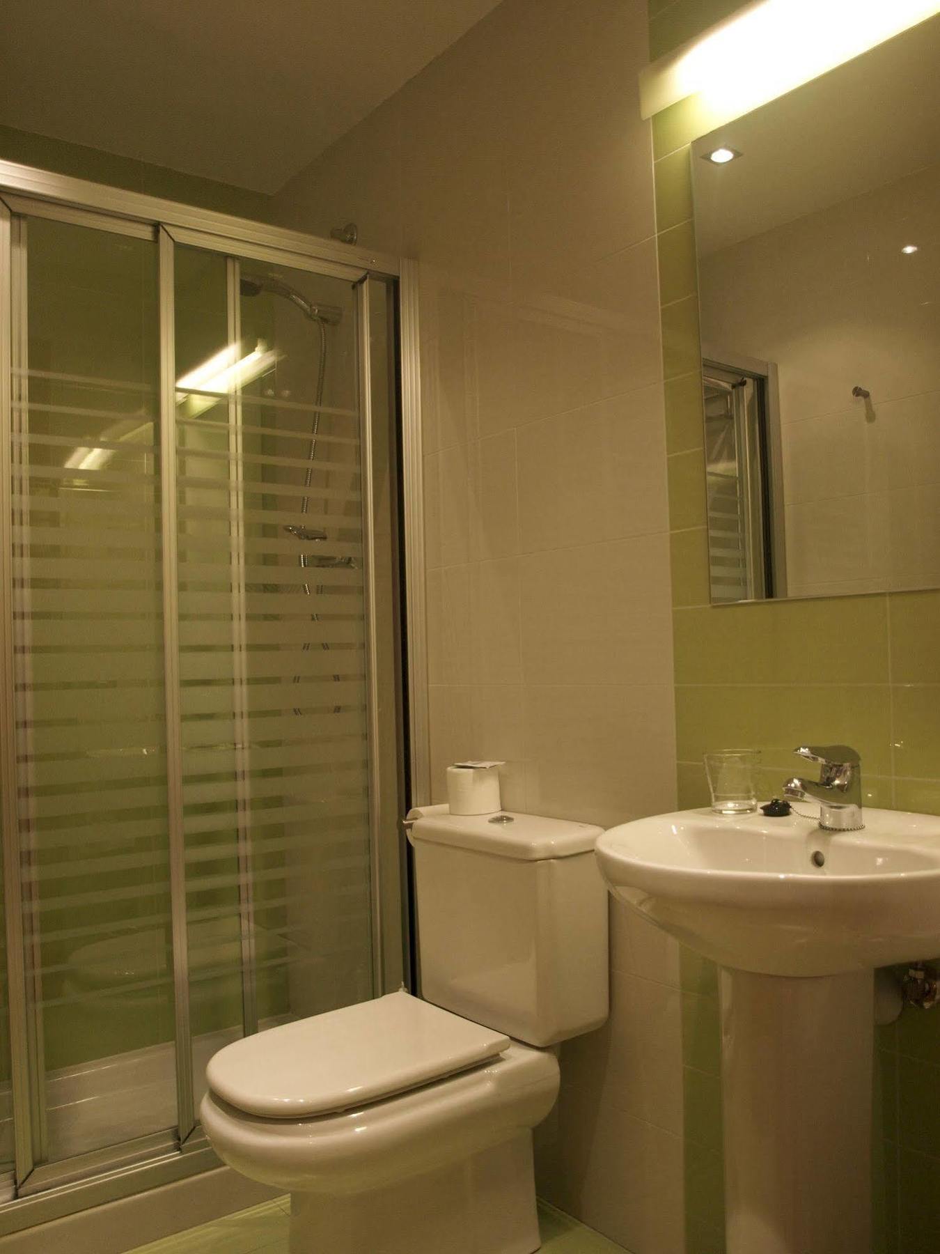 Hostal Aralar Aizoáin Exteriör bild